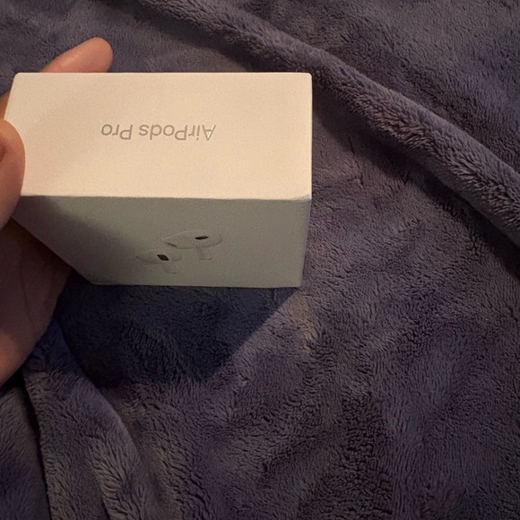 Apple AirPods Pro in White Box